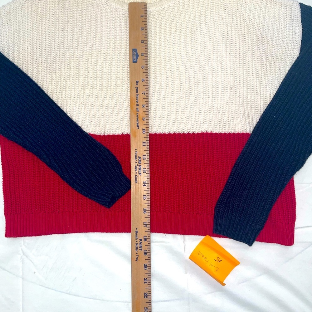 LA Hearts Sweater - Picture 4 of 6